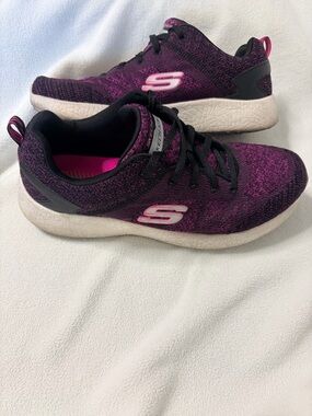 Skechers Women's Black & Fuchsia Knit Athletic Sneakers